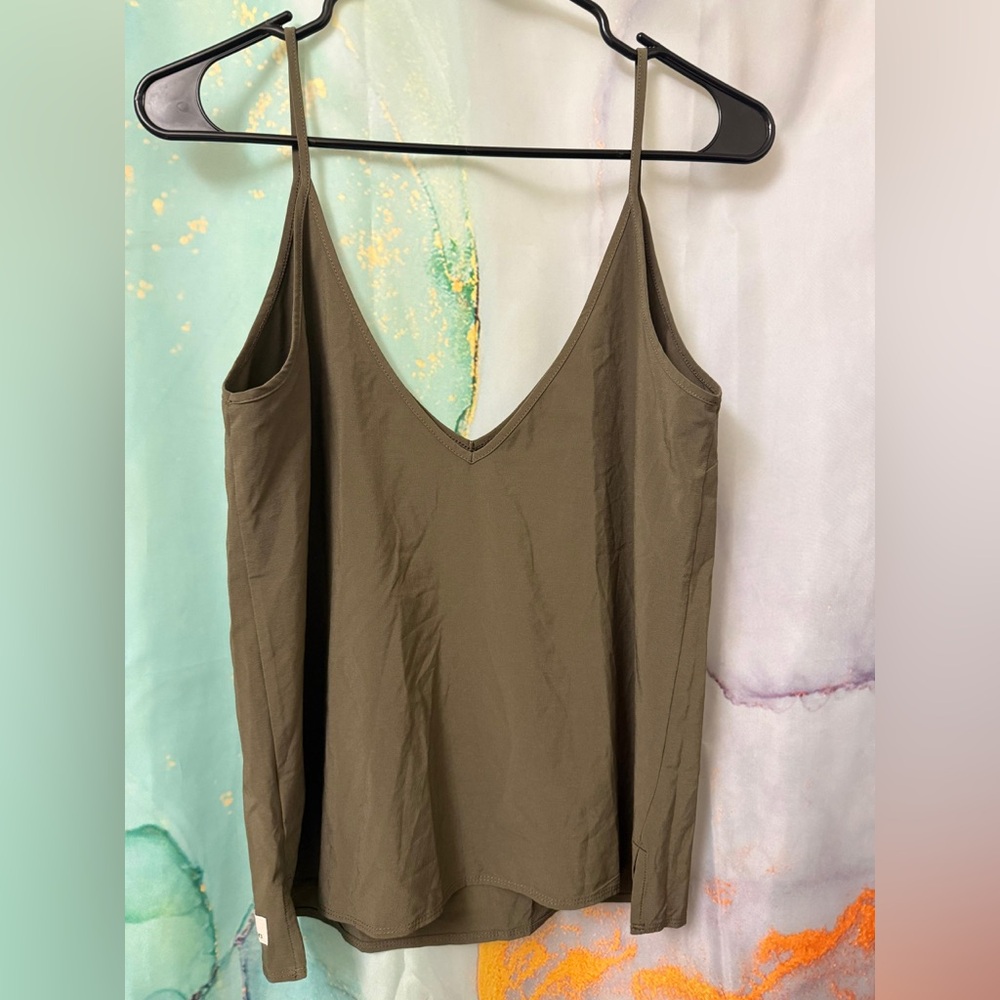 Vuori Villa Cami top in Dark Oregano- Size: S - Picture 4 of 9